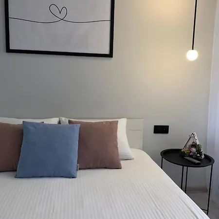 Maksim Modern Львов