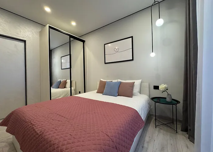 Maksim Modern Appartement Lviv